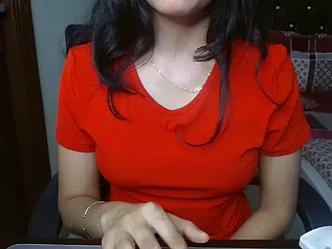 Snapshot of Your_lust143 chatting on June 6, 7:02 am Your lust143 online show from June 6, 7:02 am