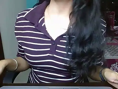 Snapshot of Your_lust143 chatting on June 7, 7:12 am Your lust143 online show from June 7, 7:12 am