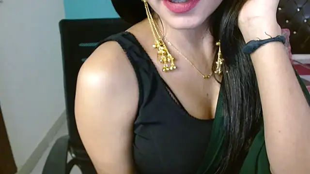 Snapshot of Your_lust143 chatting on June 22, 10:23 am Your lust143 online show from June 22, 10:23 am