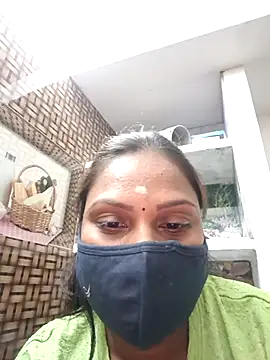 Snapshot of Tamil_Hot_Nisha chatting on February 17, 6:14 pm Tamil Hot Nisha online show from February 17, 6:14 pm