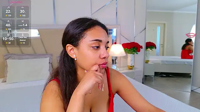 Luna Cortier online show from June 19, 5:23 am