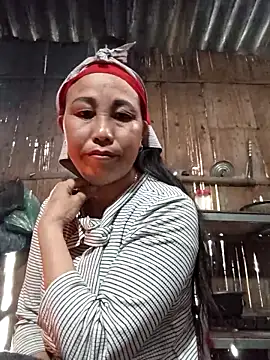 lena-cute online show from February 8, 12:36 am