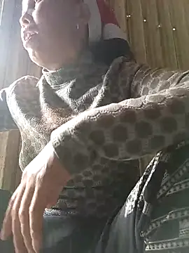 Snapshot of lena-cute chatting on May 11, 7:36 am lena-cute online show from May 11, 7:36 am