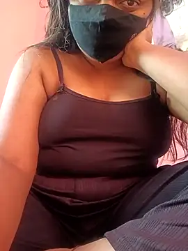 Snapshot of vyshali_vyshu chatting on February 25, 12:04 pm vyshali vyshu online show from February 25, 12:04 pm