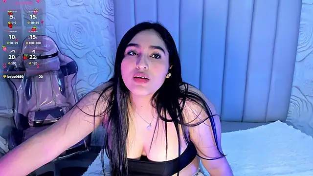 Snapshot of Lya_dubois_ chatting on March 1, 1:40 am Lya dubois online show from March 1, 1:40 am