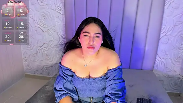 Snapshot of Lya_dubois_ chatting on March 3, 10:15 pm Lya dubois online show from March 3, 10:15 pm