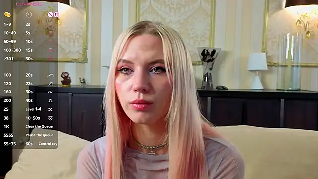 SimonaKaroly online show from February 26, 8:24 am