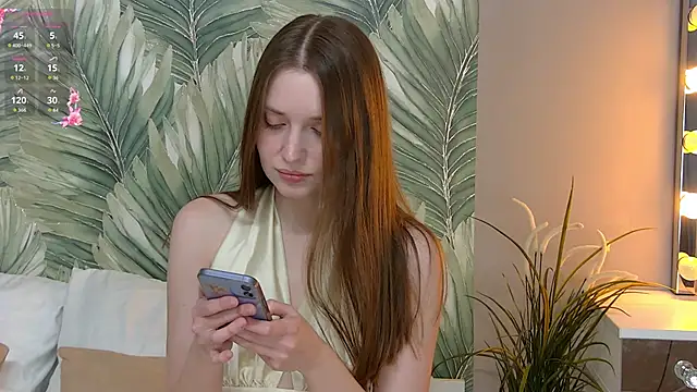 EmmaSagge online show from February 8, 6:28 am