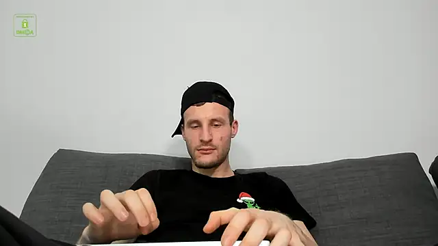 Deymond Russo online show from February 15, 6:04 pm