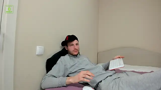 Deymond Russo online show from February 17, 12:23 pm