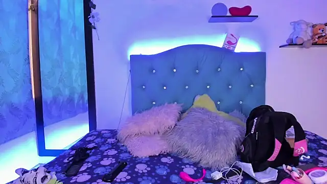 Gemma honey online show from April 8, 1:44 pm