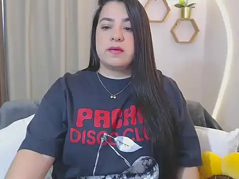 Snapshot of isabum_ chatting on February 3, 2:00 pm isabum online show from February 3, 2:00 pm