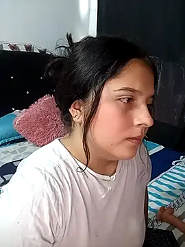 Snapshot of Salome_Vivas chatting on April 19, 2:49 pm Salome Vivas online show from April 19, 2:49 pm