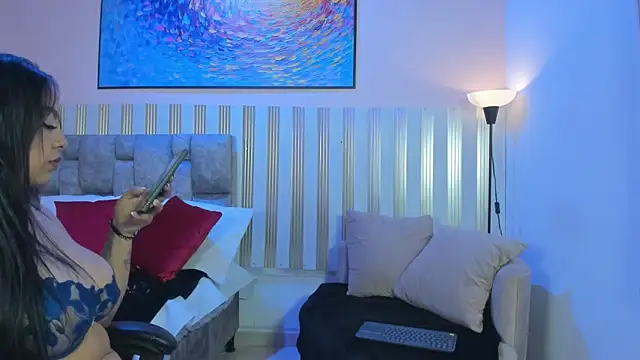 Snapshot of nina_glow chatting on February 28, 11:44 am nina glow online show from February 28, 11:44 am