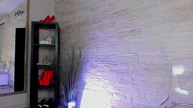 Ivorym00n online show from April 8, 4:34 am