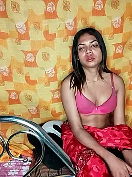 Snapshot of Decent_girl01 chatting on February 14, 7:32 pm Decent girl01 online show from February 14, 7:32 pm