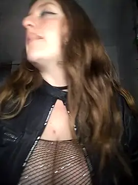 Snapshot of Deimoonblack26 chatting on February 26, 8:41 pm Deimoonblack26 online show from February 26, 8:41 pm