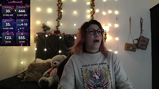 Snapshot of Sharma_Amayra chatting on February 6, 7:28 pm Sharma Amayra online show from February 6, 7:28 pm