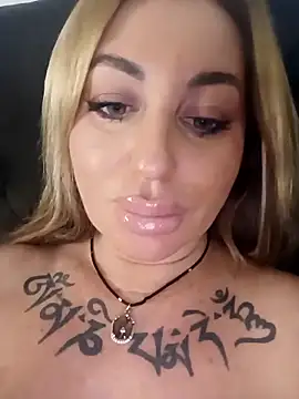 MiaMooly online show from November 24, 4:18 pm