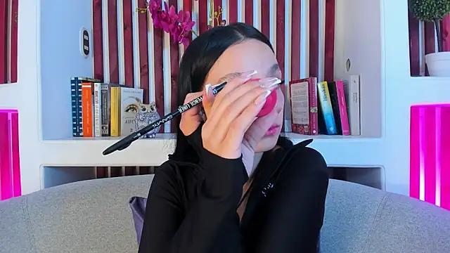 Elizabeth Ferrer online show from February 26, 12:04 pm