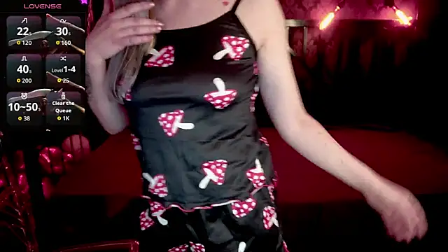 DramaQuenns online show from March 26, 6:52 am