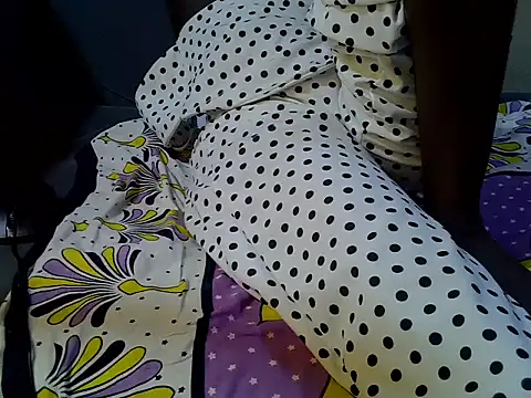 Snapshot of Shining-Riri chatting on February 25, 6:17 pm Shining-Riri online show from February 25, 6:17 pm