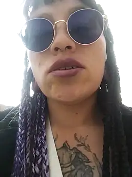 missfungi8 online show from February 9, 8:24 pm