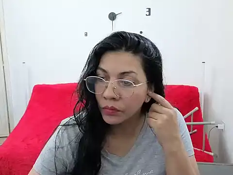 Snapshot of johana_collins chatting on March 6, 1:51 pm johana collins online show from March 6, 1:51 pm