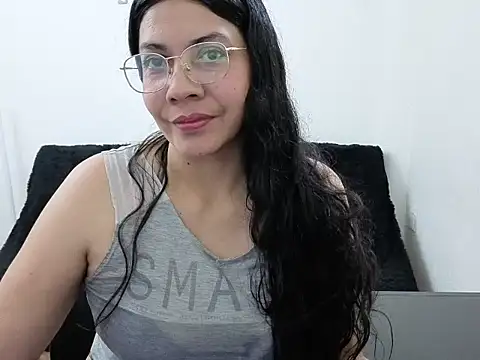 Snapshot of johana_collins chatting on May 27, 6:49 pm johana collins online show from May 27, 6:49 pm