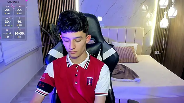 Patrick Howland  online show from February 16, 3:24 am