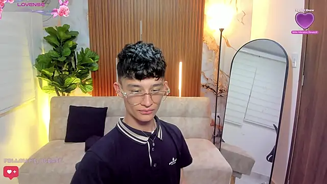 Patrick Howland  online show from April 4, 9:56 pm