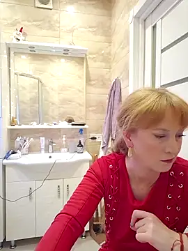 LanaBananaa  online show from April 16, 9:39 pm