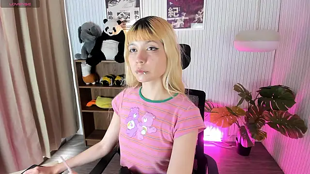 Laukyubey1 online show from March 19, 7:40 pm