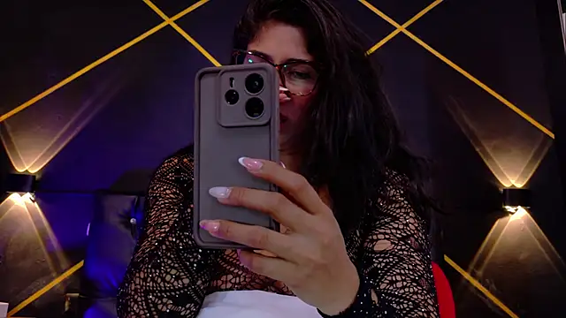 Snapshot of serena_kournikova chatting on February 12, 10:05 pm serena kournikova online show from February 12, 10:05 pm