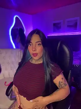 Snapshot of Annie_Alicee chatting on February 4, 1:28 pm Annie Alicee online show from February 4, 1:28 pm