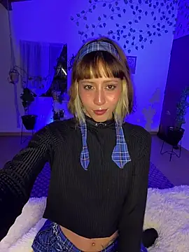 Snapshot of Capricornmystic1 chatting on February 7, 4:38 am Capricornmystic1 online show from February 7, 4:38 am