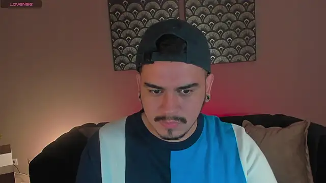 Snapshot of Chriss_Hunt chatting on February 10, 8:29 am Chriss Hunt online show from February 10, 8:29 am