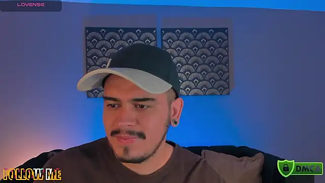 Snapshot of Chriss_Hunt chatting on February 13, 11:50 am Chriss Hunt online show from February 13, 11:50 am