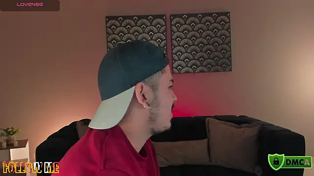 Snapshot of Chriss_Hunt chatting on February 14, 11:18 am Chriss Hunt online show from February 14, 11:18 am