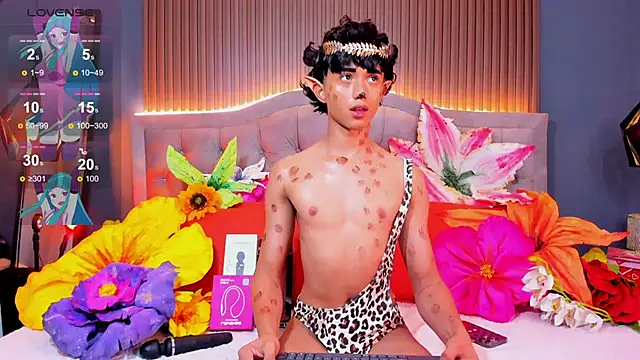 Snapshot of Noa_03 chatting on March 25, 6:14 pm Noa 03 online show from March 25, 6:14 pm