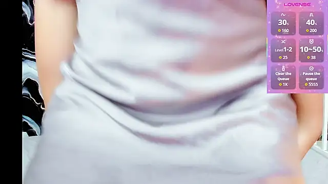 Happy Tu online show from April 21, 1:28 pm