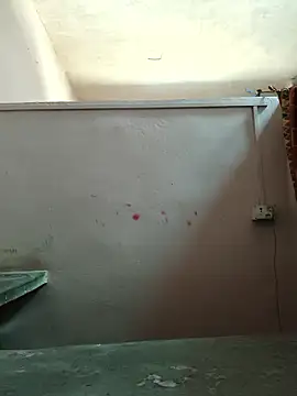 Kitti-Sharma online show from May 4, 5:58 am