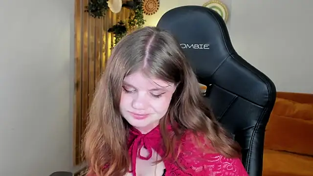 ChloeHalses online show from May 21, 5:09 pm