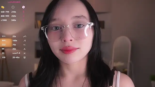 HannaHayles online show from February 10, 6:12 pm