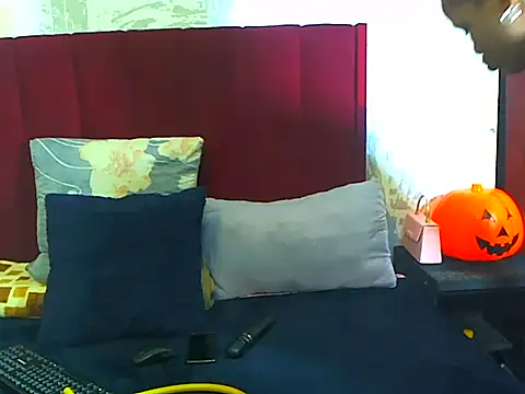 Lindabee34 online show from February 24, 12:19 am