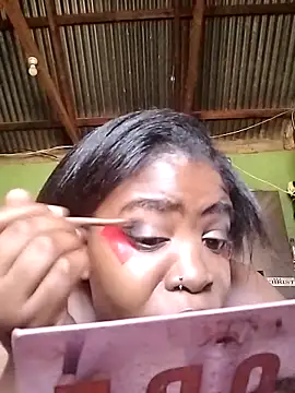 Snapshot of blxckiey chatting on February 6, 8:18 am blxckiey online show from February 6, 8:18 am