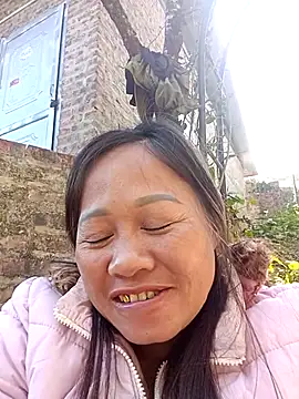 Snapshot of Bigboob_pussyxx chatting on February 5, 8:52 am Bigboob pussyxx online show from February 5, 8:52 am