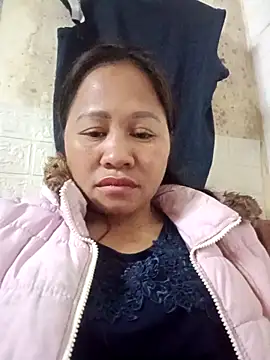 Snapshot of Bigboob_pussyxx chatting on February 12, 5:24 am Bigboob pussyxx online show from February 12, 5:24 am