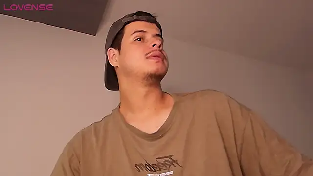 Snapshot of BjornSteel chatting on February 16, 9:49 am BjornSteel online show from February 16, 9:49 am