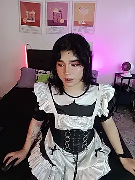 Snapshot of Daniellesins1 chatting on February 18, 9:33 pm Daniellesins1 online show from February 18, 9:33 pm